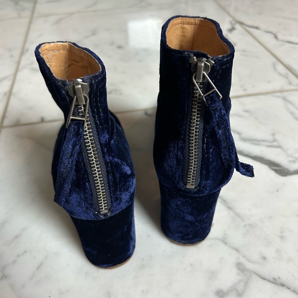 Sam Edelman The Jillian Boot Crushed Velvet Navy Blue Zipper Back Pull Size 6.5 - Picture 4 of 11